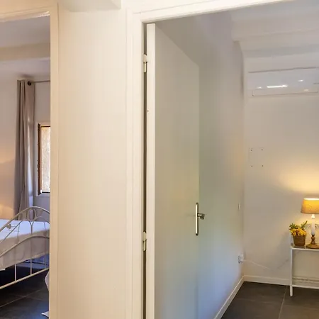 Maison Saligastri * كوربارا