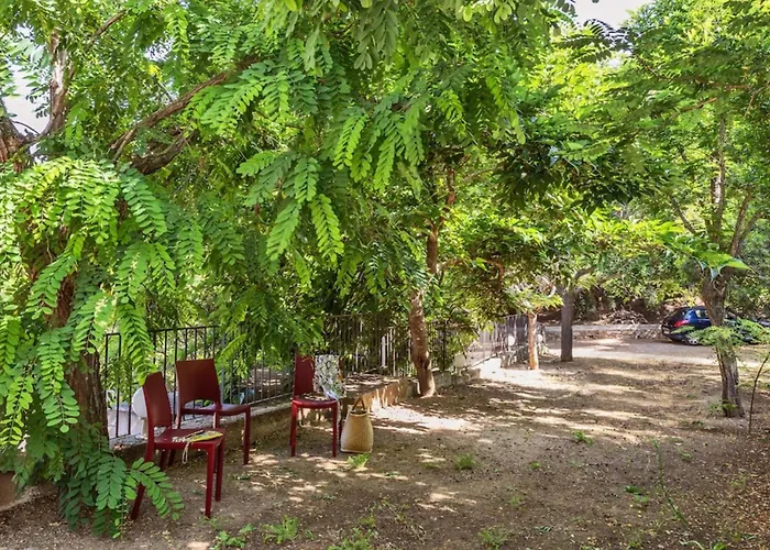 Maison Saligastri * Корбара